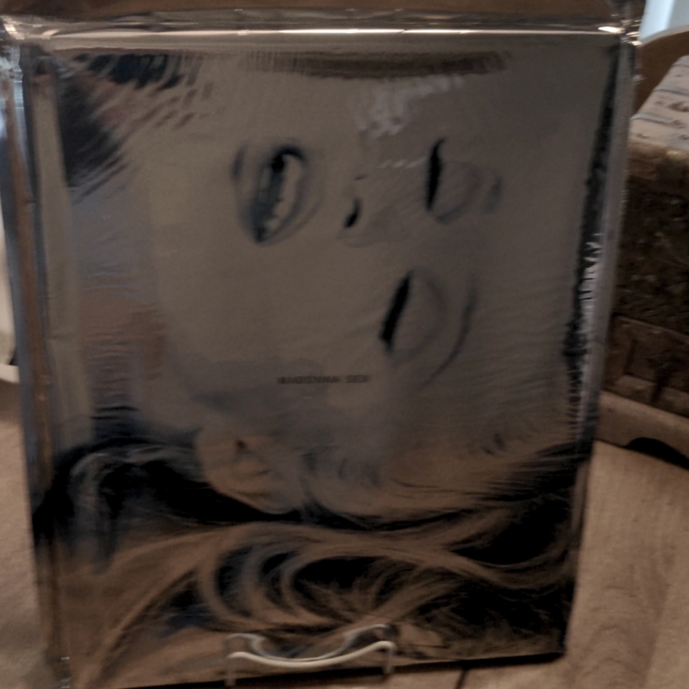 COPY - Madonna Sex book sealed